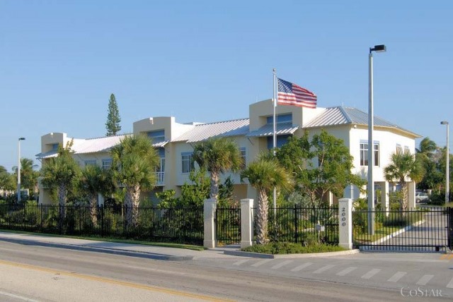 2000 N Roosevelt Blvd